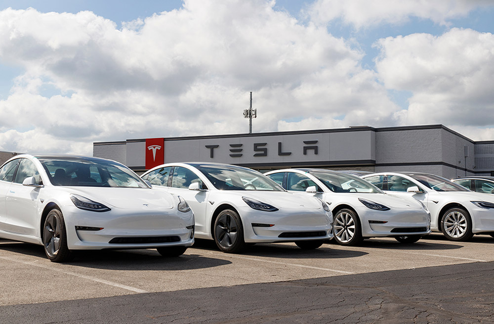 Tesla auto glass repair